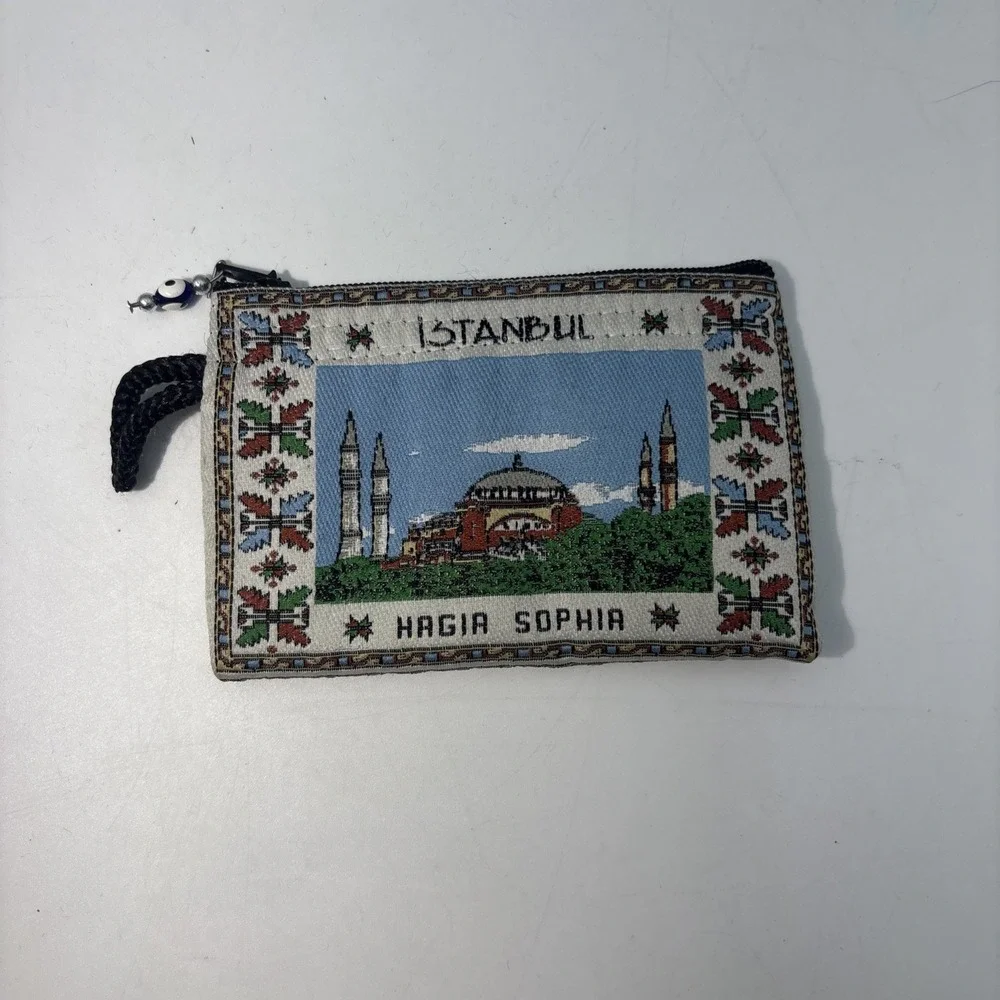 NEW Istanbul Turkey Hagia Sophia Coin Change Purse Make Up Bag with Zipper